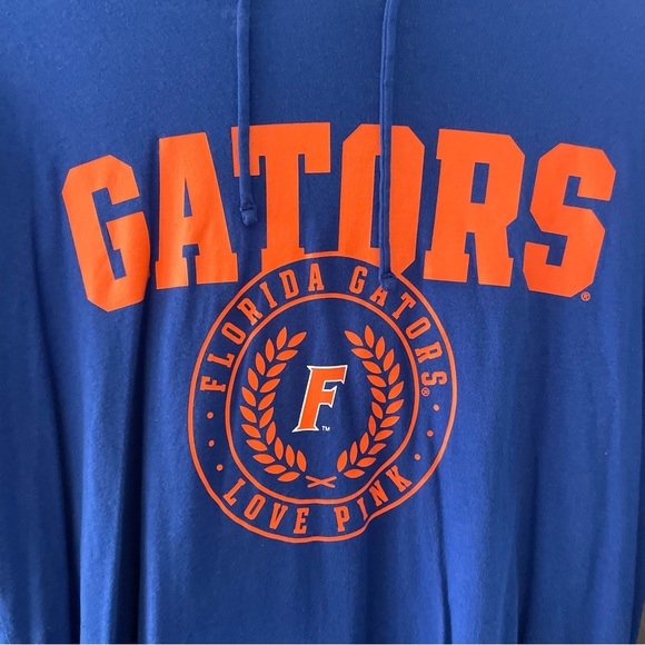 PINK VS GATORS SWEATSHIRT - Picture 2 of 6